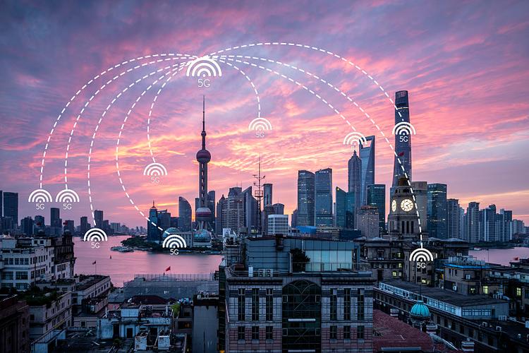 上海陆家嘴城市风光5g通信网络图片